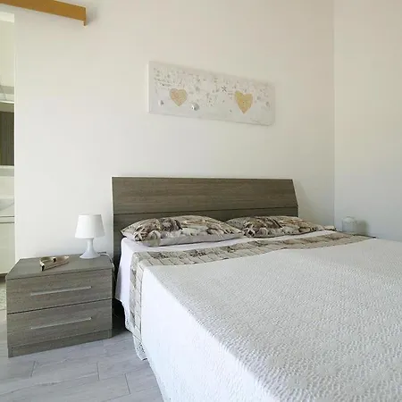 Holiday Flat - Ila021009-p Апартаменты *